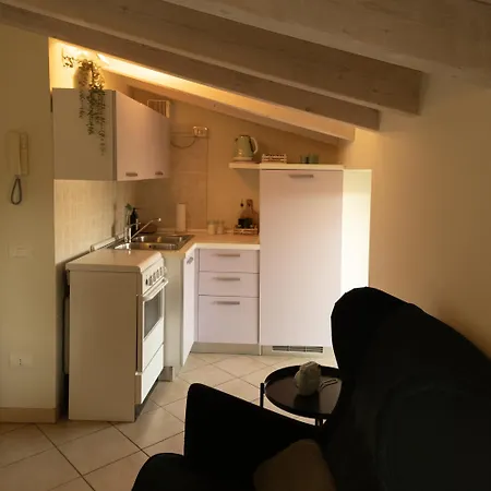 Apartment Casetta Delle Rondini