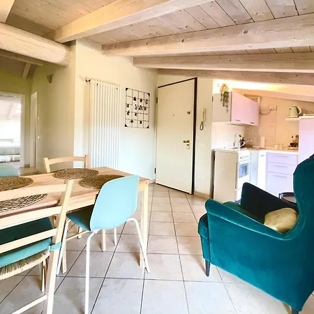 Apartment Casetta Delle Rondini *