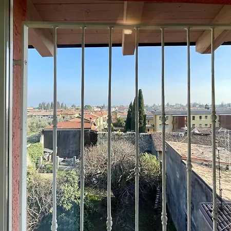 Casetta Delle Rondini Apartment *
