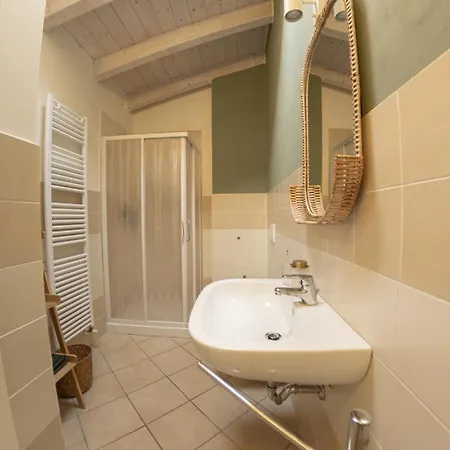 Apartment Casetta Delle Rondini *