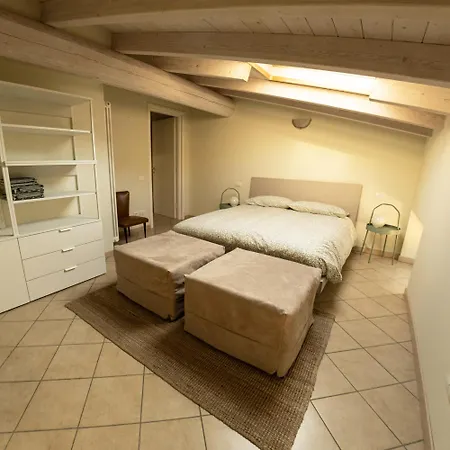 Apartment Casetta Delle Rondini